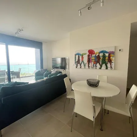 En Sea Senses Freya Apartment