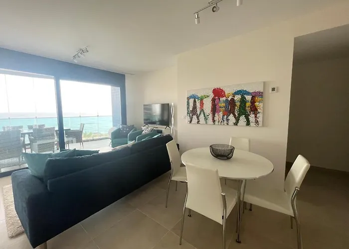 En Sea Senses Freya Daire